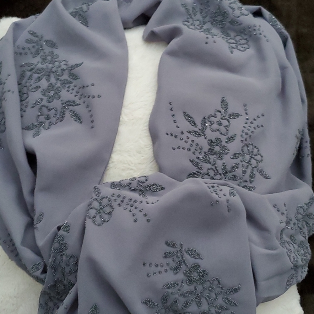 Page D Luxurious Grey Beaded Wrap NWOT!